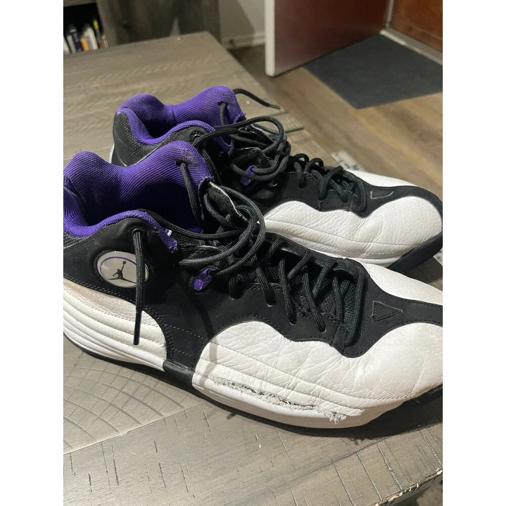 Jordan beater shoes